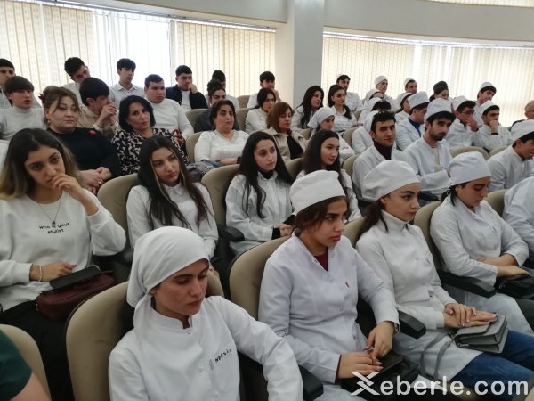 Sumqayıt polisi narkomaniyanın fəsadları barədə gəncləri maarifləndirir - FOTO