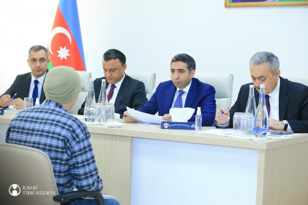 Zaur Əliyev Sumqayıtda vətəndaşları qəbul edib - FOTOLAR