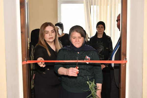 Sumqayıtın bu məktəbində 15 şəhidin adını daşıyan sinif otağının açılışı olub - FOTOLAR
