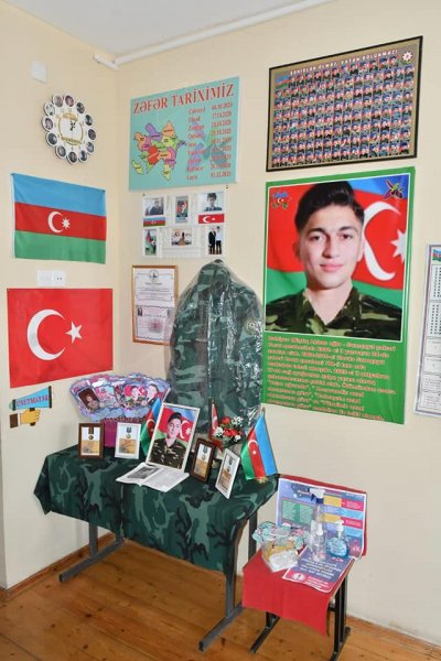 Sumqayıtın bu məktəbində 15 şəhidin adını daşıyan sinif otağının açılışı olub - FOTOLAR