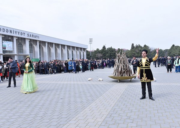 Sumqayıtda Novruz bayramı münasibətilə ümumşəhər tədbiri keçirilib - FOTOLAR