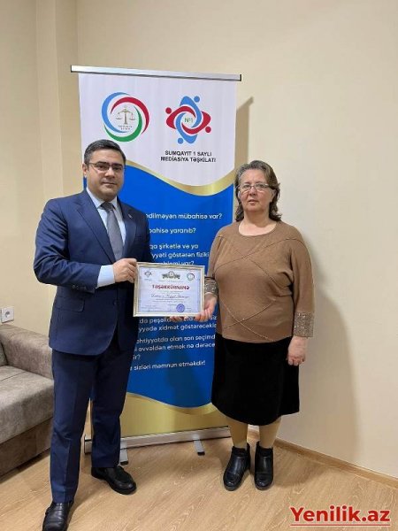 Sumqayıt 1 saylı Mediasiya təşkilatı bir qrup vəkilə təşəkkür elan edib - FOTO
