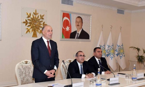 Sumqayıtda “Azərbaycanlıların soyqırımı aktlarının dünya ictimaiyyətinə çatdırılmasında Heydər Əliyevin rolu” mövzusunda konfrans keçirilib - FOTO