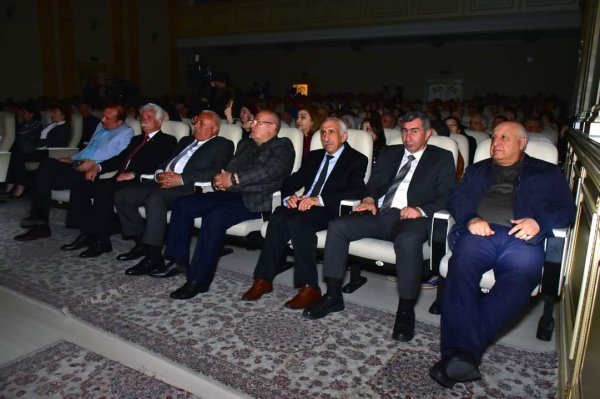 Sumqayıtda Şair İbrahim İlyaslının 60 illik yubileyi qeyd olunub - FOTOLAR