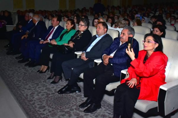 Sumqayıtda Şair İbrahim İlyaslının 60 illik yubileyi qeyd olunub - FOTOLAR
