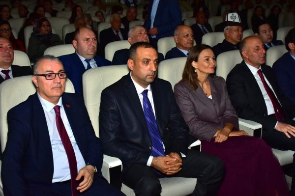 Sumqayıtda Şair İbrahim İlyaslının 60 illik yubileyi qeyd olunub - FOTOLAR
