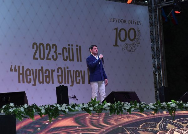 Heydər Əliyevin 100 illiyi ilə əlaqədar Sumqayıtda möhtəşəm konsert keçirilib - FOTOLAR