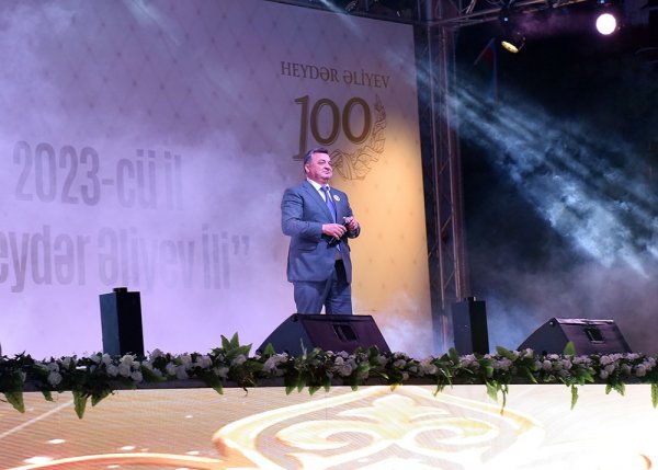 Heydər Əliyevin 100 illiyi ilə əlaqədar Sumqayıtda möhtəşəm konsert keçirilib - FOTOLAR