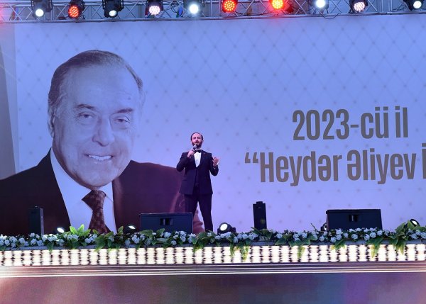 Heydər Əliyevin 100 illiyi ilə əlaqədar Sumqayıtda möhtəşəm konsert keçirilib - FOTOLAR
