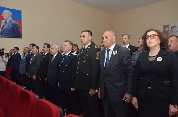 Sumqayıtda Qubadlı rayon İcra Hakimiyyəti Heydər Əliyevin 100 illik yubileyinə həsr olunmuş tədbir keçirib- FOTOLAR