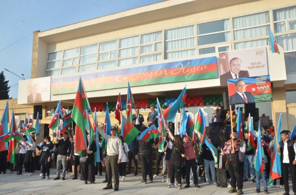 Sumqayıtda Qubadlı rayon İcra Hakimiyyəti Heydər Əliyevin 100 illik yubileyinə həsr olunmuş tədbir keçirib- FOTOLAR