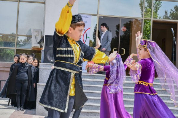 Sumqayıtda şahmat seansı təşkil edilib - FOTOLAR