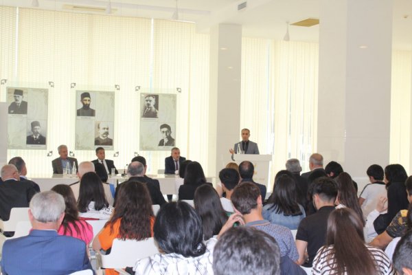 Sumqayıtda detektiv yazar Elbrus Kəlbiyevlə görüş və imza günü keçirildi – FOTOLAR,VİDEO