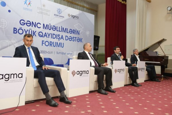 Sumqayıtda  "Gənc müəllimlərin Böyük Qayıdışa dəstək forumu" keçirilib - FOTOLAR
