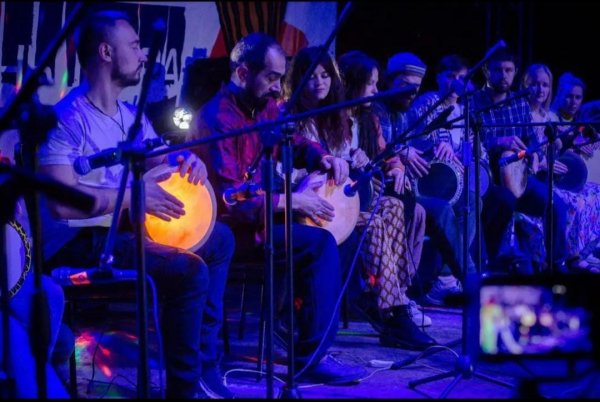 Sumqayıtın tanınmış ritm qrupu Rusiyada ustad dərsləri keçir (FOTO)