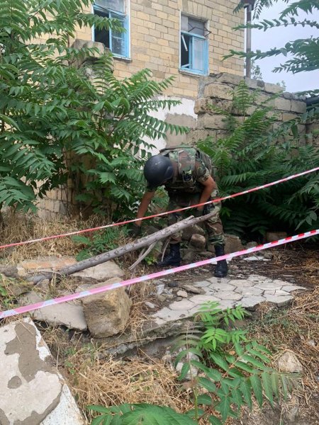 Sumqayıtda hərbi sursatlar aşkar edilib-Foto