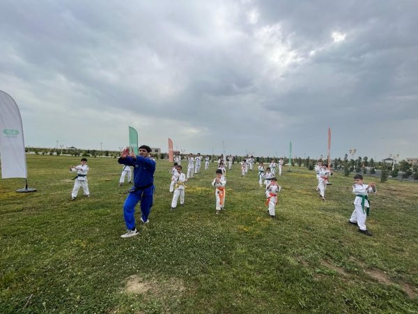 Sumqayıt bulvarında real aykido idman növü üzrə nümunəvi çıxışlar keçirilib - FOTO