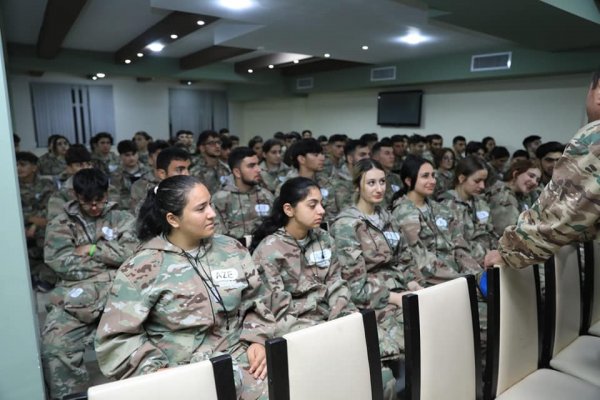 Sumqayıtda "Poliqon" gənclərin hərbi-vətənpərvərlik düşərgəsinə start verilib - FOTOLAR