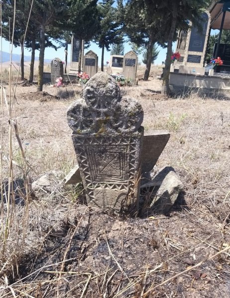 Cəlilabadda Orta əsrlərə aid qəbiristanlıq aşkar olundu - FOTOLAR