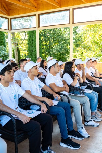 Mənəvi Dəyərlərin Təbliği Fondu Oğuzda könüllülər və tələbələr üçün "Yay məktəbi" təşkil edib - FOTOLAR