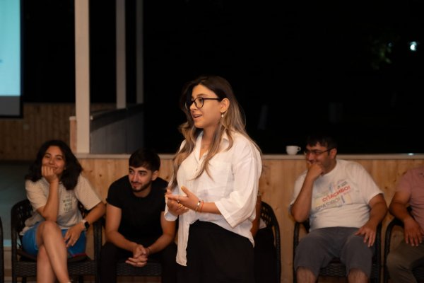 Mənəvi Dəyərlərin Təbliği Fondu Oğuzda könüllülər və tələbələr üçün "Yay məktəbi" təşkil edib - FOTOLAR