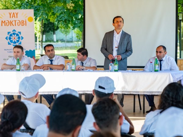 Mənəvi Dəyərlərin Təbliği Fondu Oğuzda könüllülər və tələbələr üçün "Yay məktəbi" təşkil edib - FOTOLAR