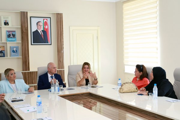 Lənkəranda “Sənətkarlıqdan sosial sahibkarlığa” adlı layihə çərçivəsində  dəyirmi masa və sərgi təşkil edilib - FOTO