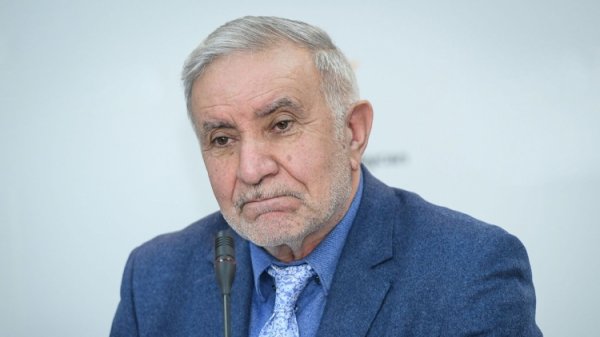 "Azəriqaz”ın sehrli çubuğu: istəyəndə qutudan qarışqa çıxarır, istəyəndə fil "Azəriqaz”ın sehrli çubuğu: istəyəndə qutudan qarışqa çıxarır, istəyəndə fil