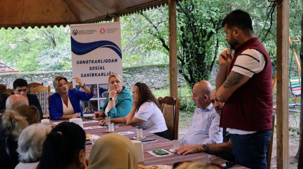 Şəkidə “Sənətkarlıqdan sosial sahibkarlığa” adlı layihə çərçivəsində dəyirmi masa və sərgi təşkil edilib - FOTOLAR Şəkidə “Sənətkarlıqdan sosial sahibkarlığa” adlı layihə çərçivəsində dəyirmi masa və sərgi təşkil edilib - FOTOLAR