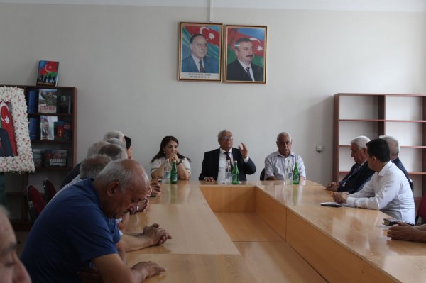 QAİ Sumqayıt nümayəndəliyi Hacı Zeynalabdin qəsəbəsində görüş keçirib (FOTOLAR)