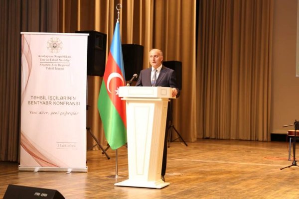 Sumqayıtda təhsil işçilərinin sentyabr konfransı keçirilib - FOTOLAR