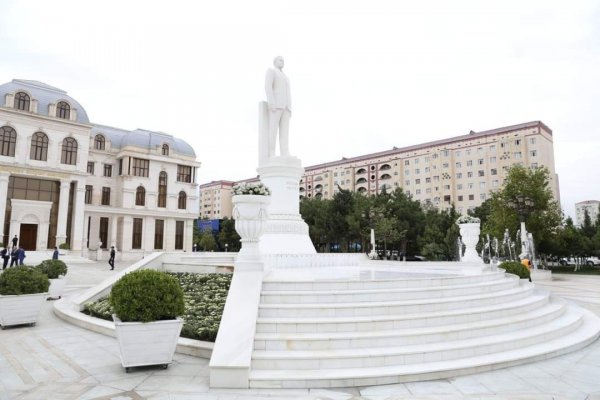 Sumqayıtda təhsil işçilərinin sentyabr konfransı keçirilib - FOTOLAR