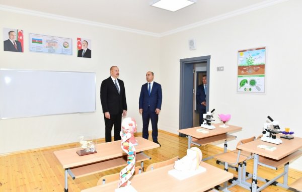 Prezident Xırdalanda məktəb açılışında - FOTOLAR