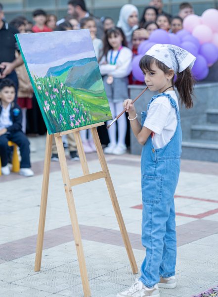 "Sumqayıt Dünya" məktəbində "Bilik günü" tədbiri keçirilib (FOTO)