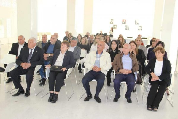 Sumqayıtda Yunus Oğuzun “Cığır” romanının təqdimatı keçirilib - FOTO