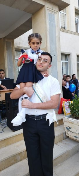 Sumqayıtda 5000-dən yuxarı şagird üçün ilk zəng çalındı - FOTOLAR