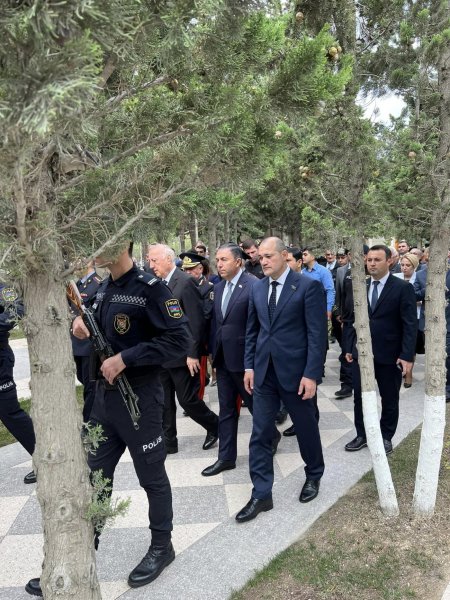 Şəhid polislər Sumqayıtda dəfn olunub (FOTOLAR)