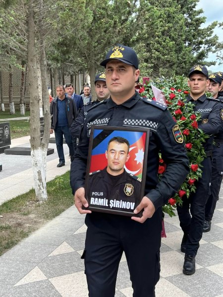 Şəhid polislər Sumqayıtda dəfn olunub (FOTOLAR)