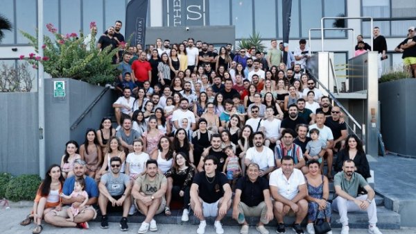 Acun Ilıcalı 1100 işçisini tətilə apardı  (FOTO)