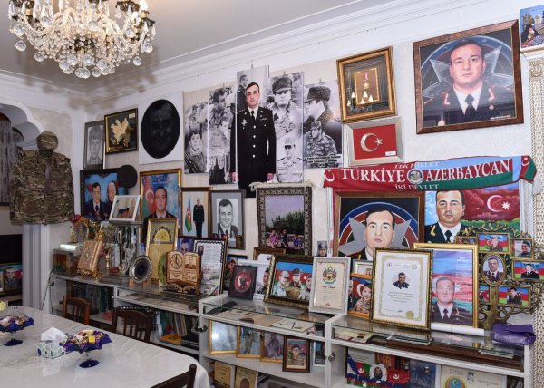 Zakir Fərəcov Polad Həşimovun anası ilə görüşdü (FOTOLAR)