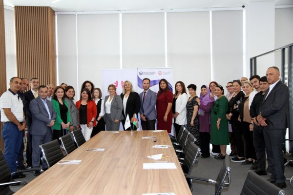“Sənətkarlıqdan sosial sahibkarlığa” adlı layihə uğurla başa çatıb - FOTOLAR