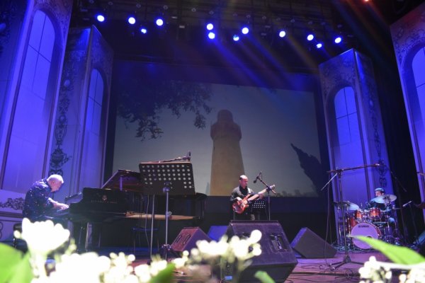 Batumidə Ümummilli Lider Heydər Əliyevin 100 illik yubileyinə həsr olunmuş möhtəşəm konsert proqramı təqdim edilib