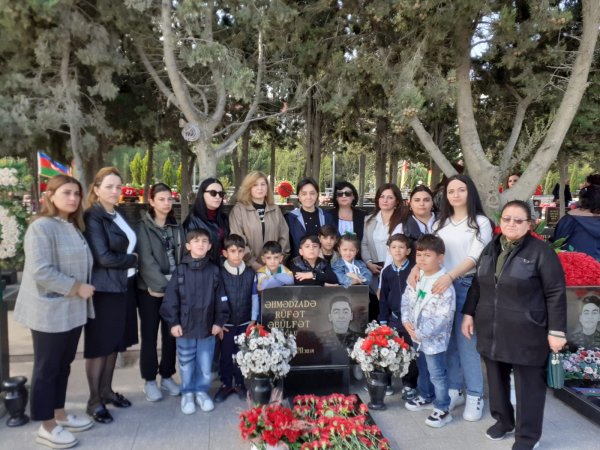 Sumqayıt Şəhidlər Xiyabanında daha bir qəhrəman oğulun anım günü qeyd olundu... - FOTOLAR