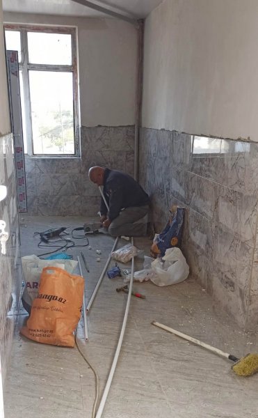 Sumqayıtda yataqxana təmir olunur  (FOTOLAR)