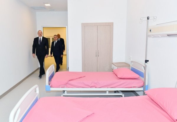 İlham Əliyev Sumqayıtda 2 saylı şəhər xəstəxanasının yeni binasının açılışında  (FOTOLAR)