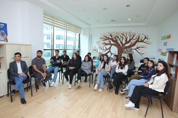Lənkəran və Gəncə şəhərlərində onlayn turizm və bələdçi xidmətlərinə dair təlimlər keçirilib (FOTO)