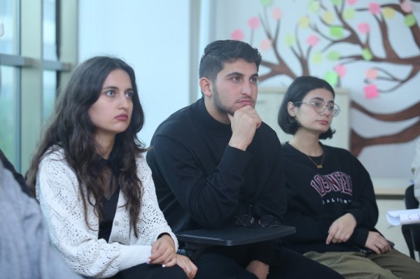 Lənkəran və Gəncə şəhərlərində onlayn turizm və bələdçi xidmətlərinə dair təlimlər keçirilib (FOTO)