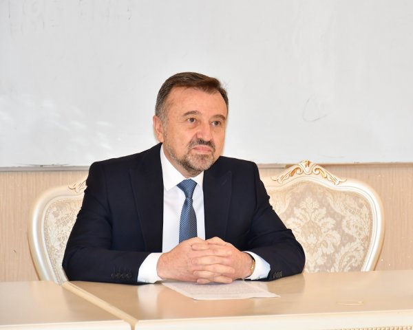 Mədəniyyət naziri Sumqayıtda vətəndaşları qəbul edib - Fotolar Mədəniyyət naziri Sumqayıtda vətəndaşları qəbul edib - Fotolar