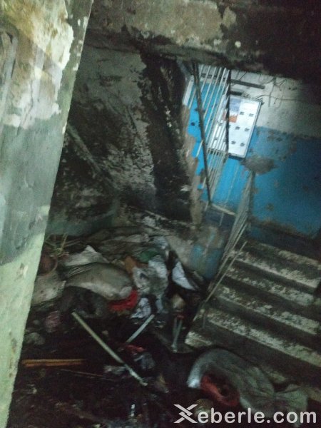 Sumqayıtda yaşayış binasında yanğın olub - VİDEO (FOTO)