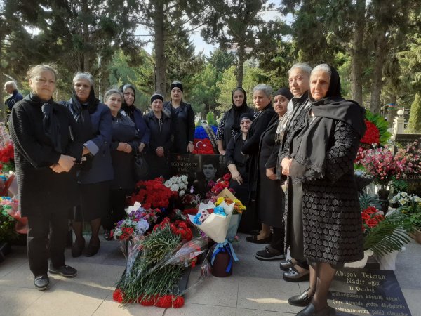 Sumqayıt Şəhidlər Xiyabanı bu gün... - FOTOREPORTAJ Sumqayıt Şəhidlər Xiyabanı bu gün... - FOTOREPORTAJ